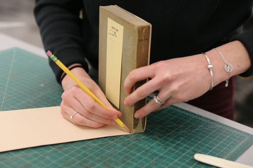 /xcdas-derivative/book-repair/figures/book-repair_p12_06_mark2.jpg
